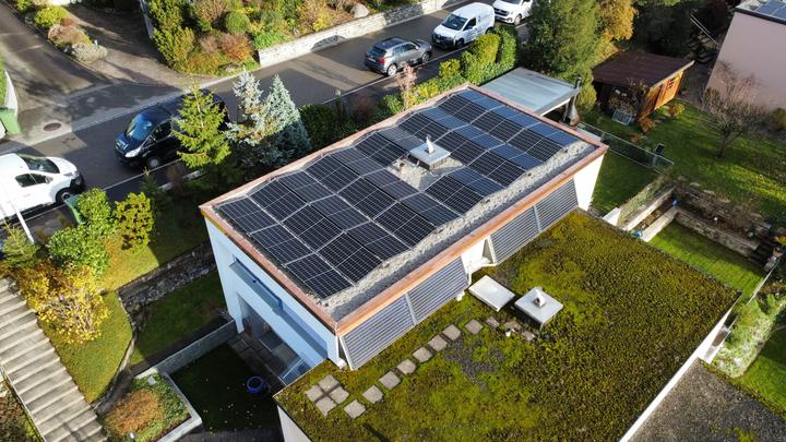 Energetische Flachdachsanierung Wettswil, Projekt der Concenti GmbH