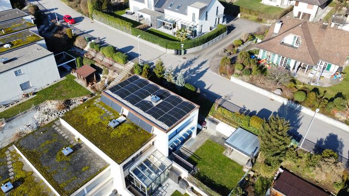 Energetische Flachdachsanierung Wettswil, Projekt der Concenti GmbH