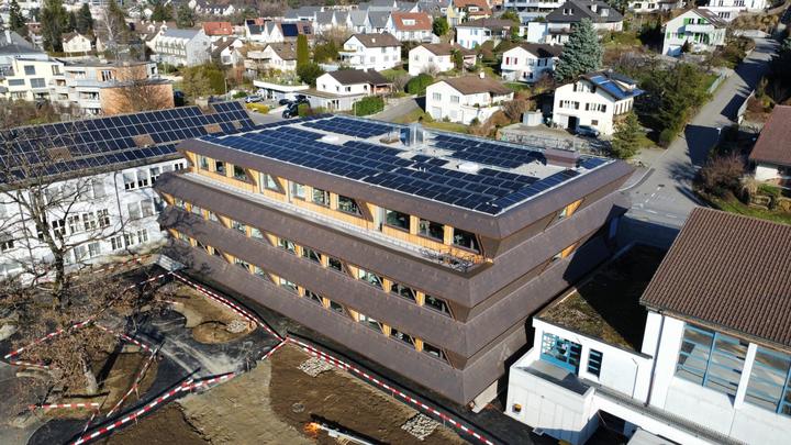 Neubau Schulhaus Bonstetten, Projekt der Concenti GmbH