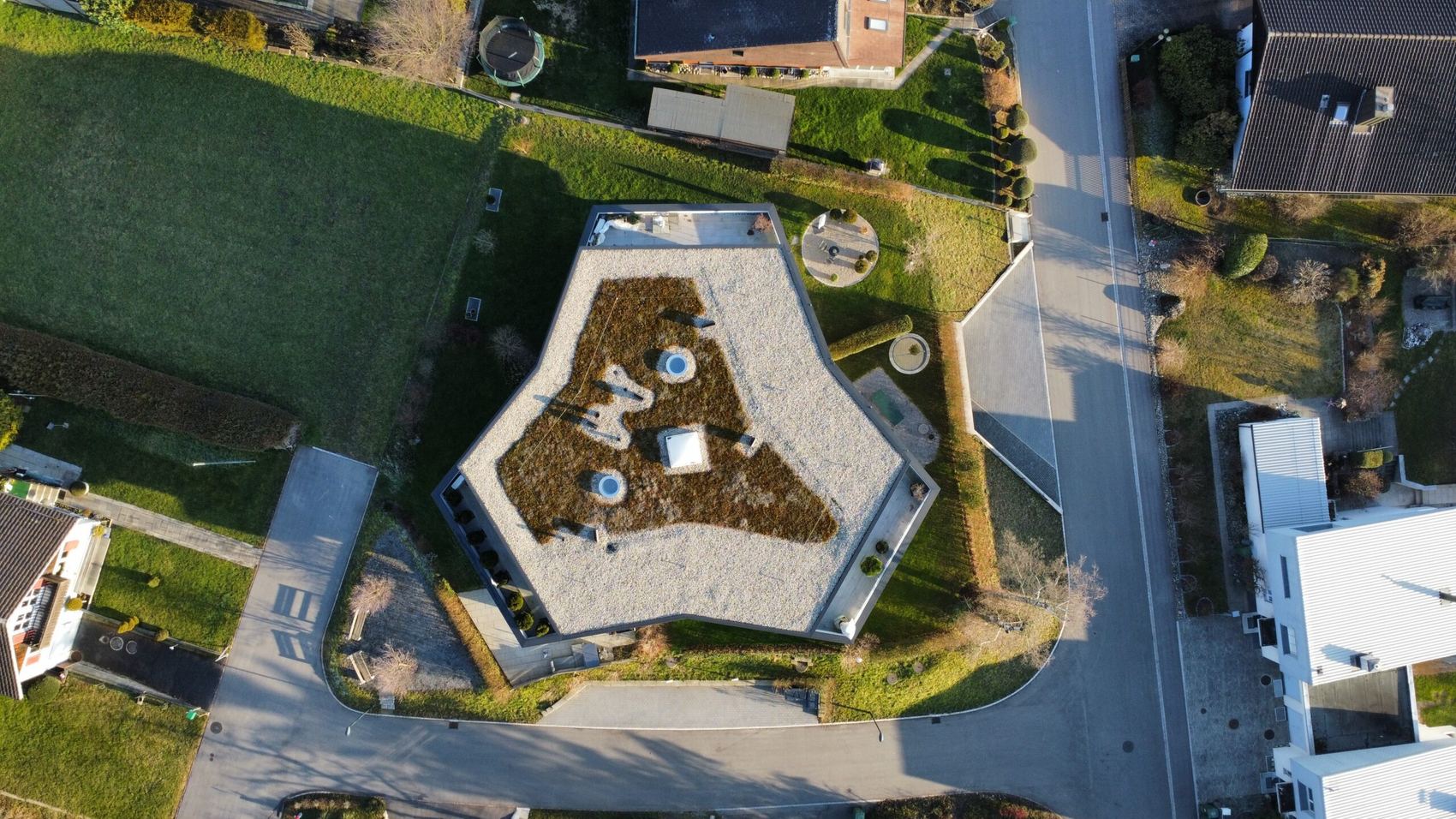 Kiesdächer / Extensivbegrünung, Arbeit der Concenti GmbH